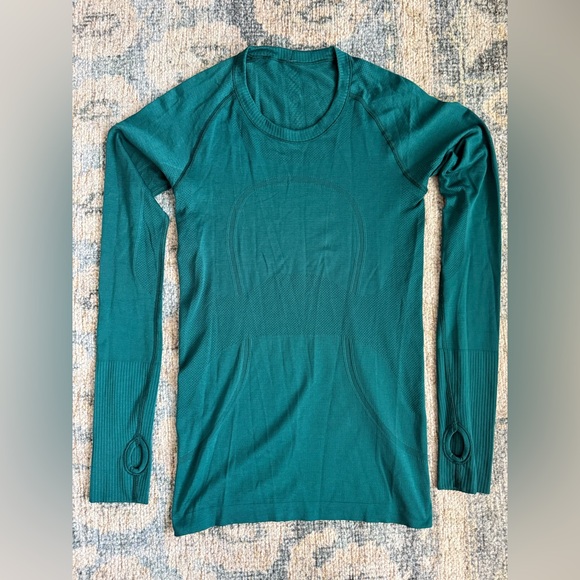 Lululemon Swiftly Tech Long Sleeve Crew Size 6 Pristine Condition - Picture 1 of 3